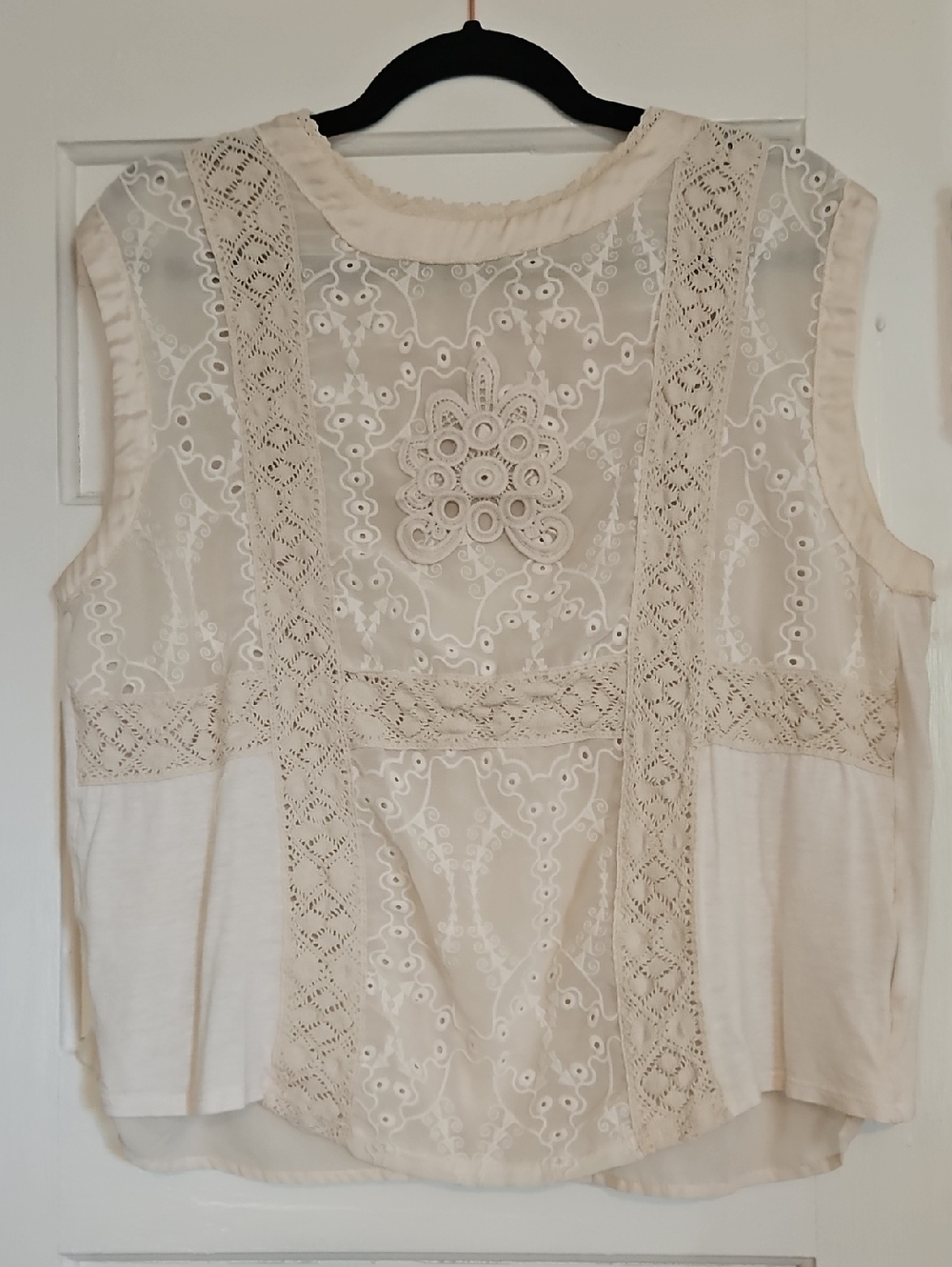 Lace Panel Sleeveless Top in Cream